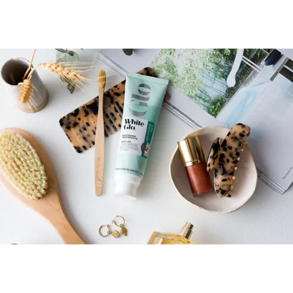 PROFESSIONAL WHITE Whitening Toothpaste